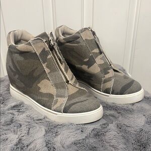 Maurices Gray and White Sneakers with Hidden Wedge